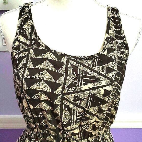 Mossimo Black & Cream Boho Geometric Print Sleeveless Wide Leg Jumpsuit - Picture 2 of 10